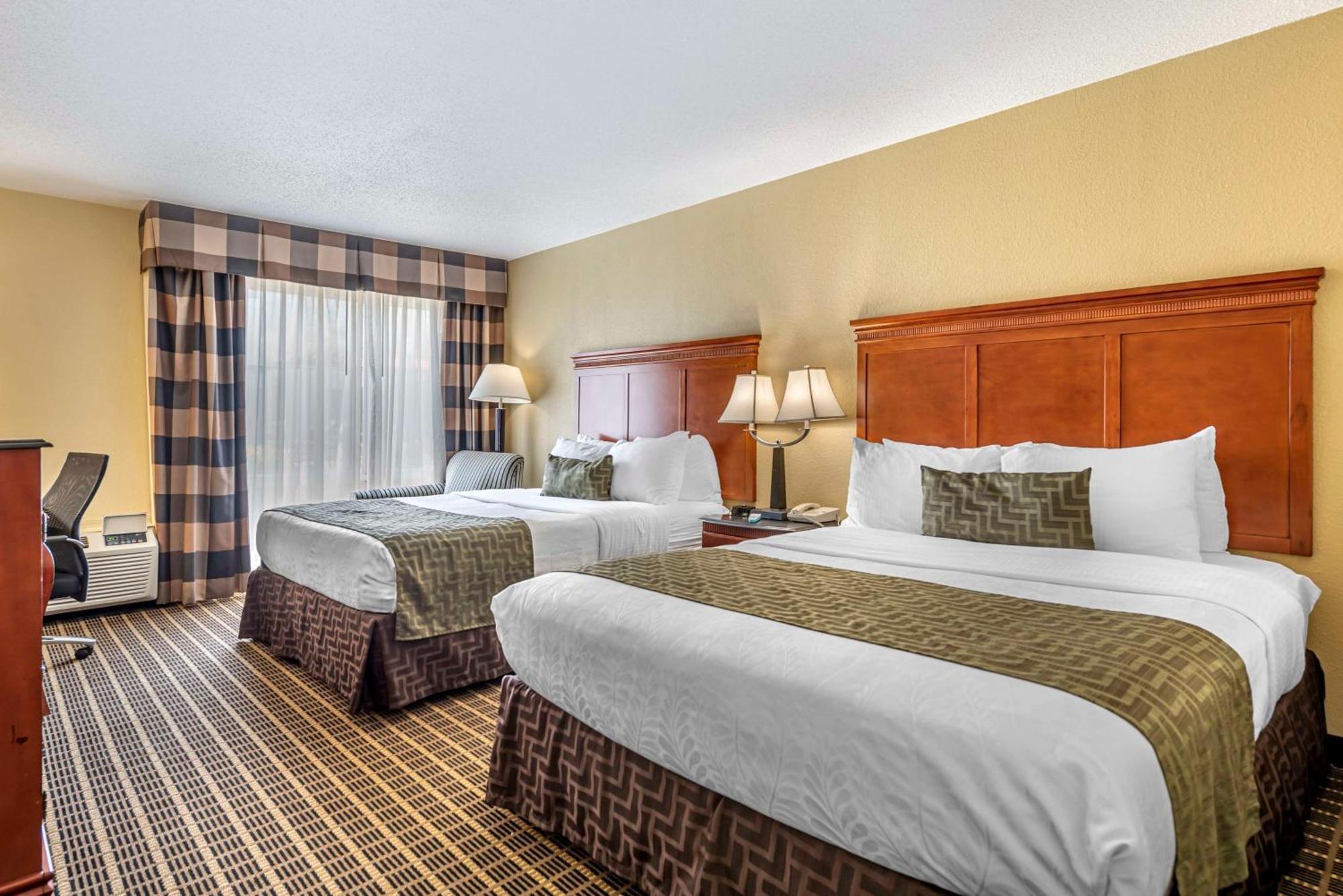 Best Western Plus Bridgeport Inn Exterior photo