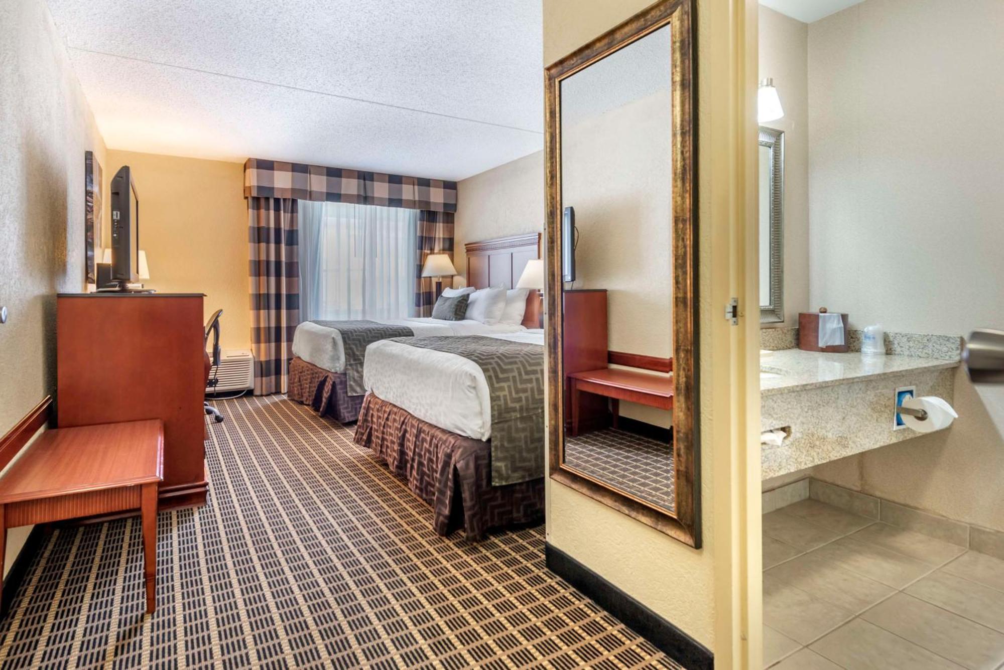 Best Western Plus Bridgeport Inn Exterior photo